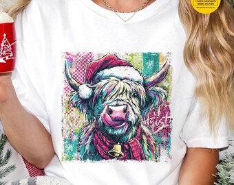 Christmas Highland Cow Graphic T-shirt, Festive Holiday Tee, Winter Holiday Graphic Design
