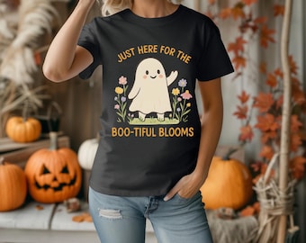 Floral Ghost Halloween T-Shirt, Halloween Fall Shirt, Spooky Season Shirt, Pumpkin Season Tee, Halloween Party Tee, Halloween Gift