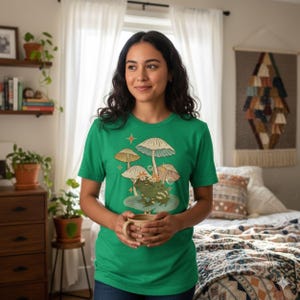 Vintage Aesthetic Frog and Mushroom T-Shirt |Frog and Mushroom Tee | Vintage Aesthetic Top | Frogcore T-Shirt | Fairycore Gift |