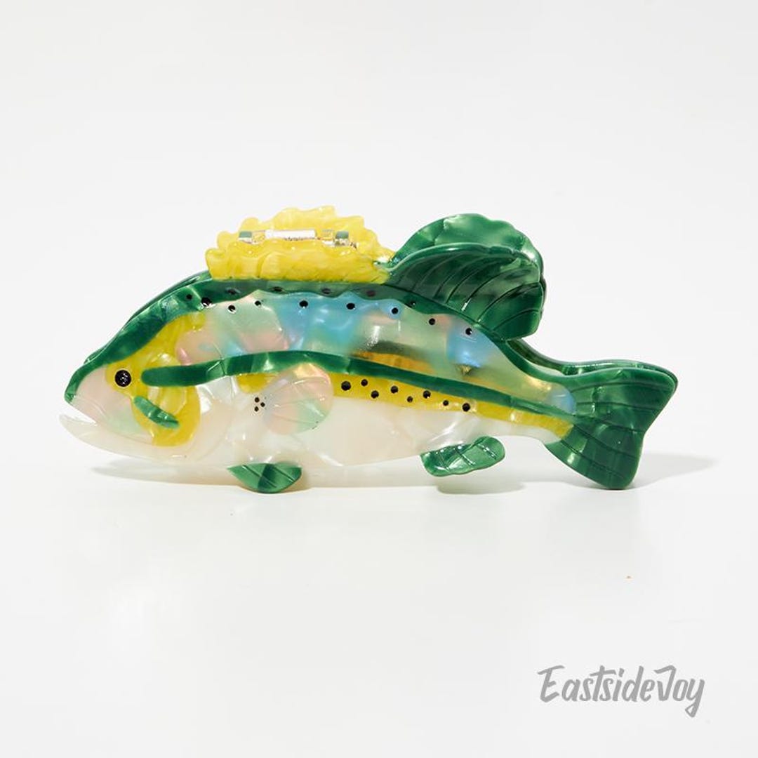 Sea Creature Hair Clip Big Green Bass Acetate Claw for Women Gift Amazon.com : Funny Sea Creature Hair Clip - Big Green Bass  main image 4