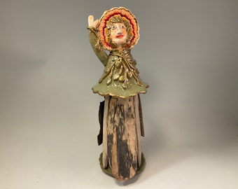 Female sculpture/driftwood art/tall lady sculpture/driftwood/driftwood decor/garden art/garden themed art/handmade female figurine/sculpture