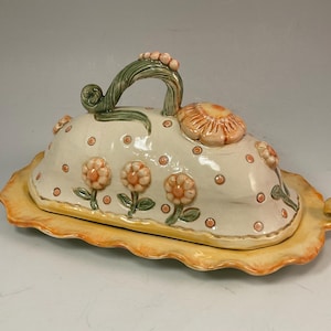 Butter dishes/lidded butter dish/pottery butter dish/handmade butter dish/serving butter dish/flowered butter dish/butter dish with a lid
