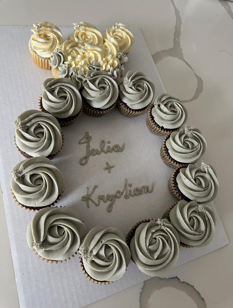 Engagement Ring Cupcake Pull Apart Cake NO SHIPPING! (pick up Only ...