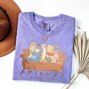 Sudadera Comfort Colors ® Winnie the Pooh Friends, camiseta clásica de dibujos animados, camiseta Friendship Squad, ropa de Pooh y Piglet, regalo nostálgico de 1926