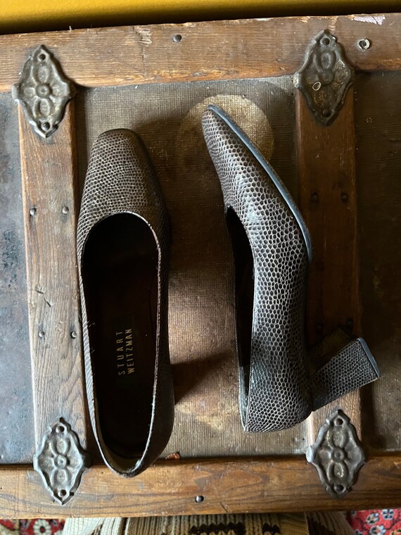 Vintage 90s Stuart Weitzman Reptile Block Heel Pu… - image 4