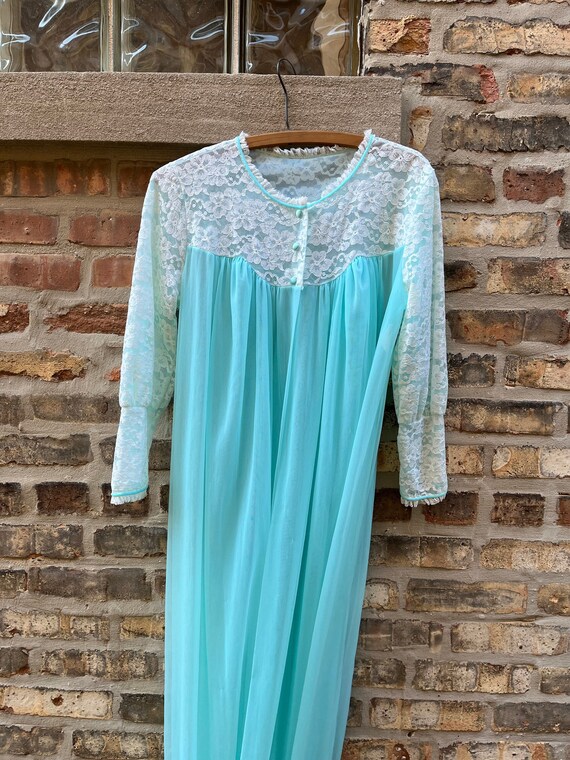 vintage 70s nightie , nightgown , lingerie , loungewe… Gem
