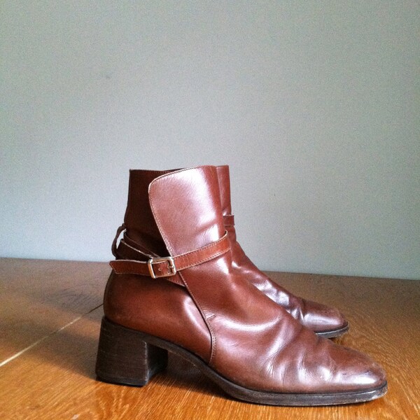 1990's RALPH LAUREN stacked heel ankle boot