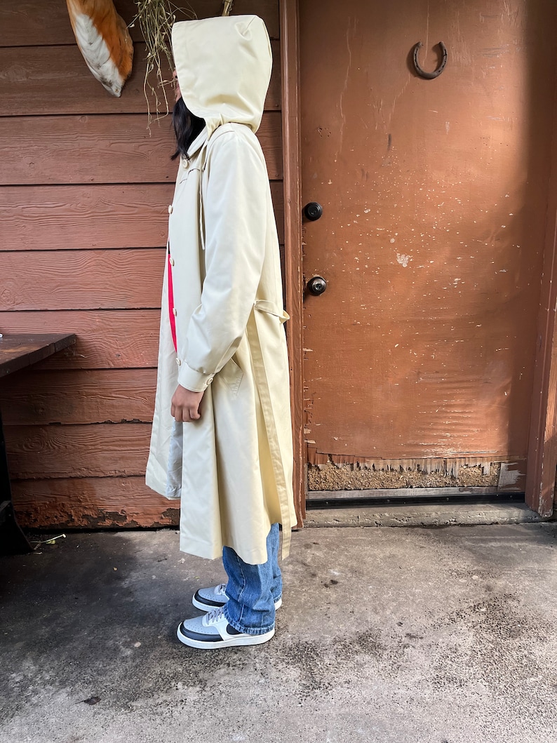80s hooded raincoat , womens coat , jacket , belted detail , Sears , vintage outerwear , vintage raincoat image 2