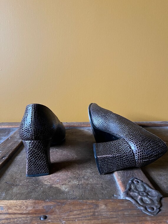 Vintage 90s Stuart Weitzman Reptile Block Heel Pu… - image 8