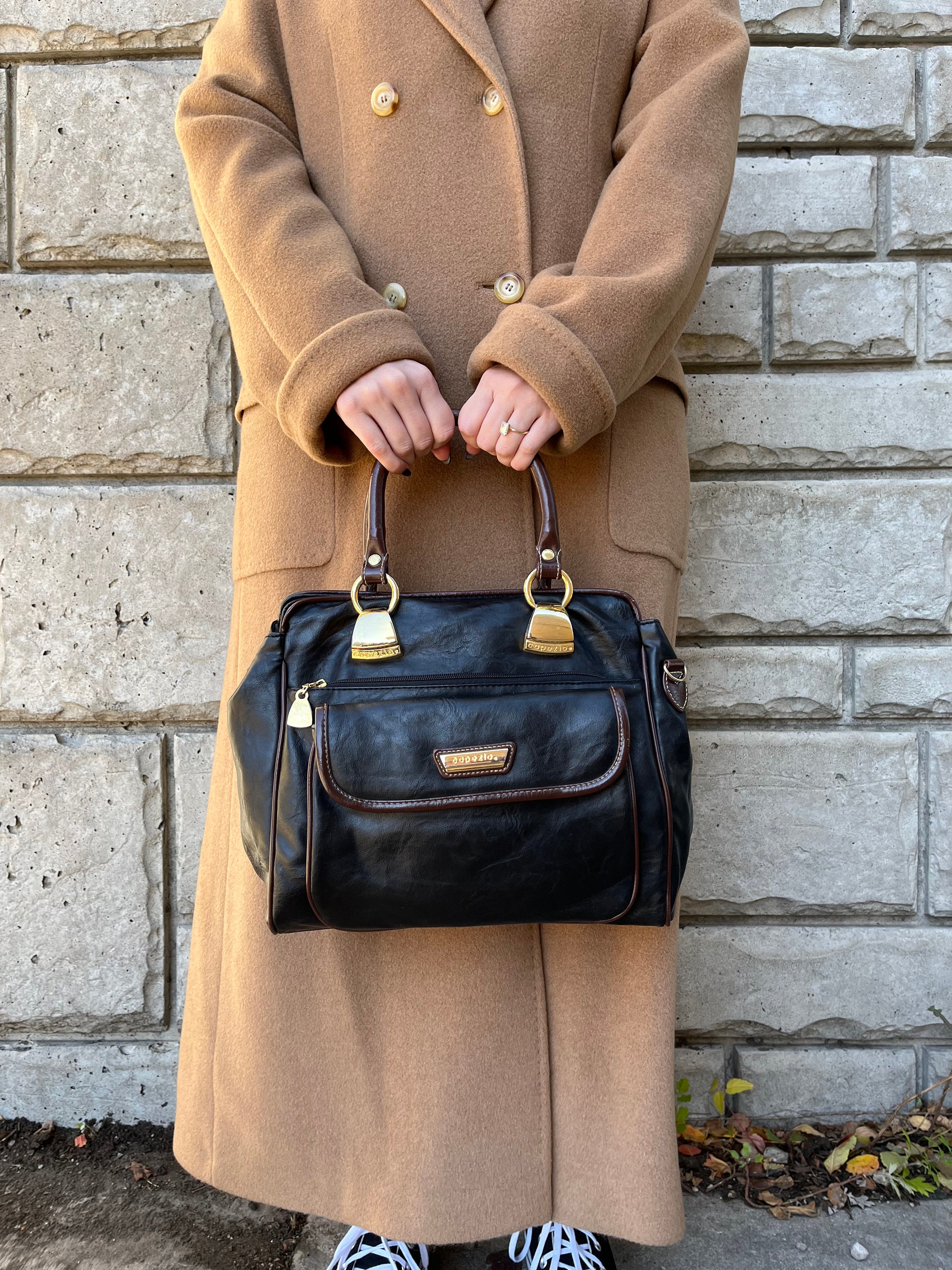 Vintage 1990s Two Tone Handbag , Black Pleather Purse , Brown Pleather Accent , Top Handle , Capezio , Gold Hardware , Vintage Bags & Purses - Etsy Vintage 1990s Two Tone Handbag , Black Pleather Purse , Brown Pleather Accent , Top Handle , Capezio , Gold Hardware , Vintage Bags & Purses - Etsy