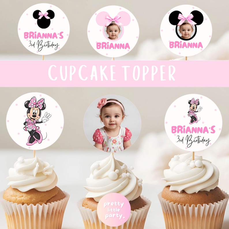 Puede incluir: Cupcakes con adornos personalizados con el tema de Minnie Mouse. Algunos adornos presentan una foto de una ni&ntilde;a, otros muestran ilustraciones de Minnie Mouse y el texto "Brianna's 3rd Birthday". Los cupcakes tienen glaseado blanco.
