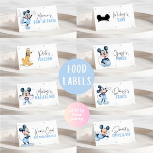 Etiquetas de comida para fiesta de cumpleaños de Mickey Mouse para cualquier edad / Decoración de cumpleaños de Mickey azul y blanco para 1.º, 2.º, 3.º, 4.º y 5.º cumpleaños, tarjeta de carpa, etiqueta con nombre CANVA BMC01