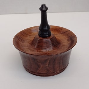 A Ring Bowl with a Twist: Rosewood and Ebony Wood