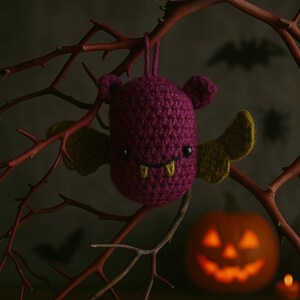 Halloween Bat Ornament,Halloween Crochet ,Spooky Bat Ornament ,Mini Crochet Bat – Halloween Decoration,DIY Halloween Bat,Cute Bat Amigurumi