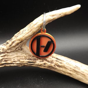 Mini Twenty One Pilots Logo Keychain – 3D Printed Fan Accessory