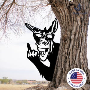 Sassy Donkey Metal Wall Art,Playful Middle Finger Sign,Rustic Pastoral Decor,Funny Animal Lover Gift,Garden Plaque,Wild Donkey Wall Plaque
