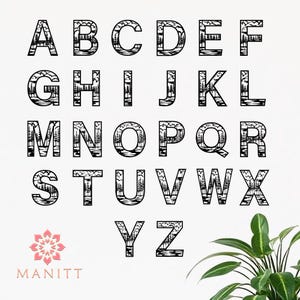 Pode incluir: Um conjunto completo de alfabeto, cada letra &eacute; uma letra mai&uacute;scula com um contorno preto. As letras s&atilde;o preenchidas com um desenho de paisagem de &aacute;rvores, montanhas e &aacute;gua. A marca "MANITT" est&aacute; na parte inferior.