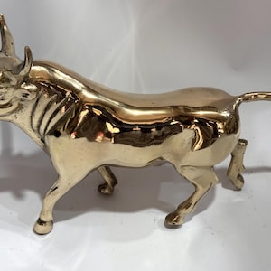 Handcrafted Brass Bull Sculpture | Home & Office Décor