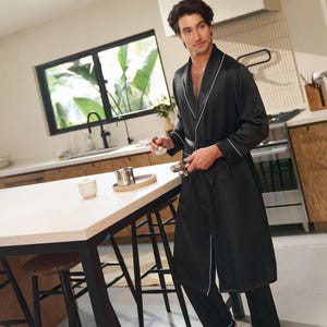 Men’s Pure Mulberry Silk Robe – Luxury Silk Robe for Gift or Everyday Comfort