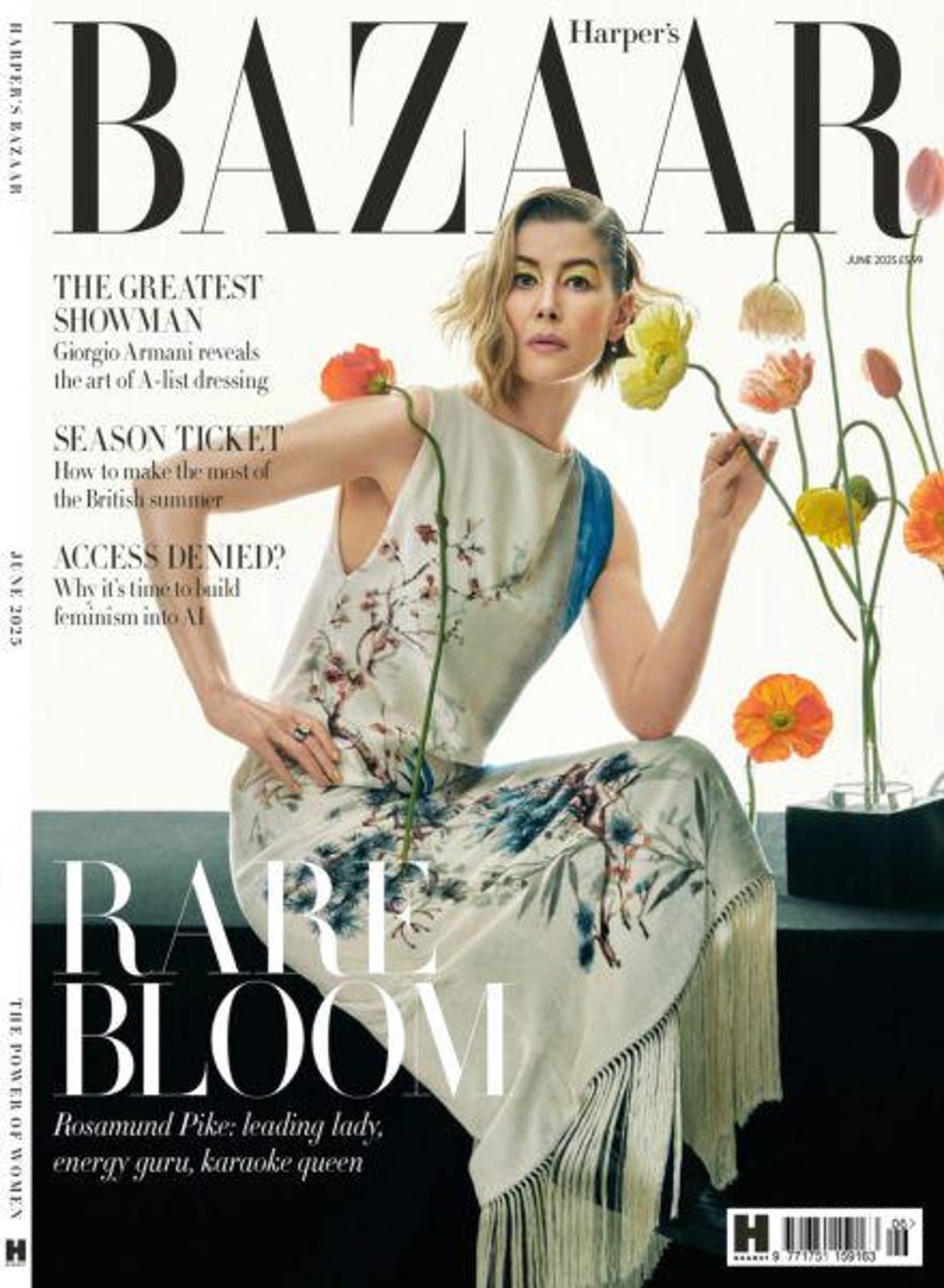 女性情報誌 Harper's BAZAAR France June/July 2025 Harpers Bazaar France June - July 2025 Magazine – Charlotte