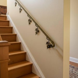 Handgeschmiedetes Metallhandlauf mit Blätter-Künstlerischer Bronze, Gold oder Silber Patina Treppengeländer, Premium geschmiedetes Wandgeländer, kundenspezifisches Metalldekor