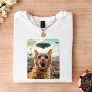 Cat Taking a Selfie UFOs Funny Classic T-Shirt,Funny Cat T-Shirt,UFO Cat Shirt,Cat Selfie Shirt,Aliens With Cat Selfie Shirt,Pet Lover Gift