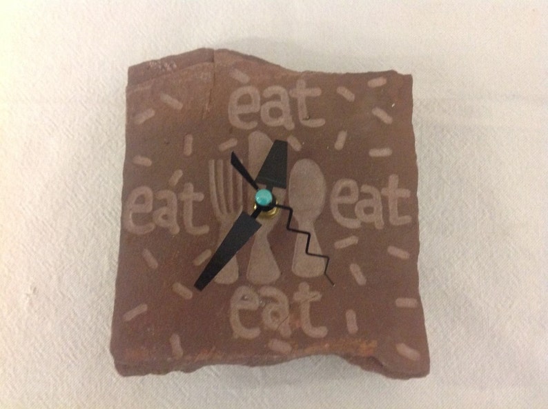 6 eat,eat,eat,eat sandstone wall clock copyright Hillary Vermont image 1