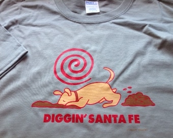 Diggin Santa Fe tee Large only Sage color copyright Hillary Vermont