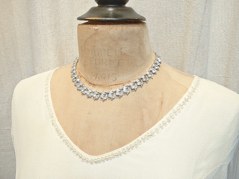 PRISTINE Vintage DESIGNER Art Deco Rhinestone Bridal Necklace,Wedding Paste Crystal Choker,Silver Leaf Link Statement 1940s 1950s Dainty Bib image 8