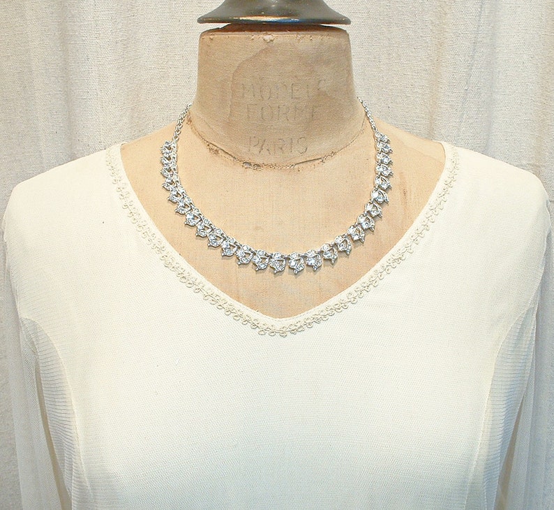 PRISTINE Vintage DESIGNER Art Deco Rhinestone Bridal Necklace,Wedding Paste Crystal Choker,Silver Leaf Link Statement 1940s 1950s Dainty Bib image 6