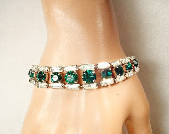 Vintage Art Deco Emerald Rhinestone Bracelet, Gre… - image 4