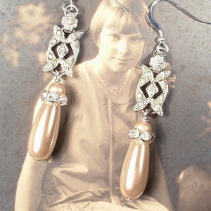 Antique Art Deco Champagne Pearl Earrings, Long Dangle Bridal Earrings Vintage 1920 Sterling Silver Paste Rhinestone Flapper Gatsby Wedding