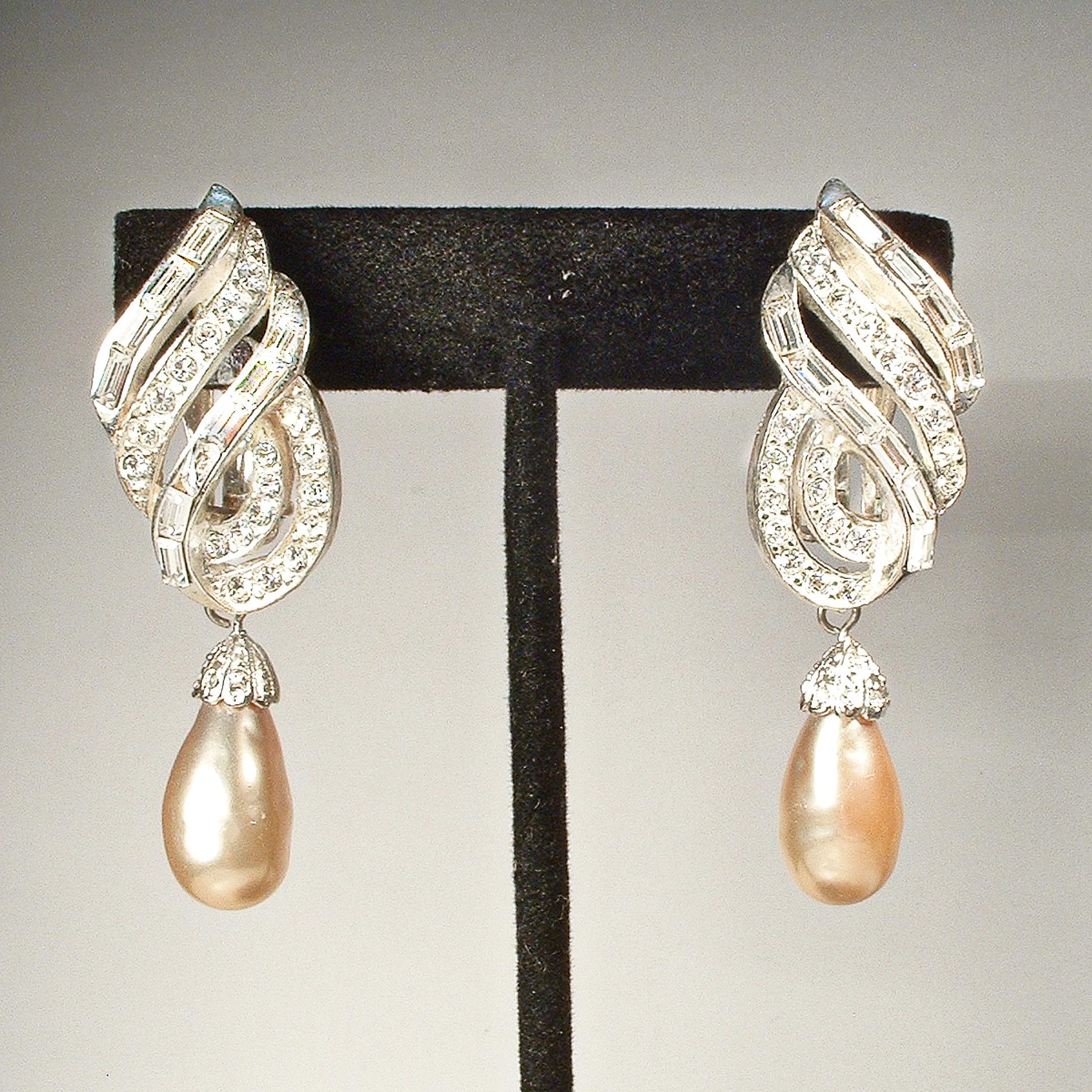 PRISTINE Vintage CAROLEE Ivory Pearl Rhinestone Dangle Earrings
