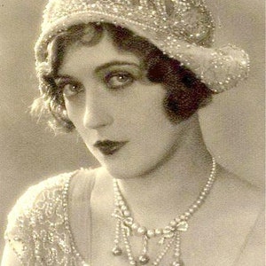 Vintage Art Deco Ivory Pearl Dangle Earrings,Long Silver Filigree Rhinestone Glass Pearl Drop Flapper 1920s Bridal/Wedding Statement Gift image 9