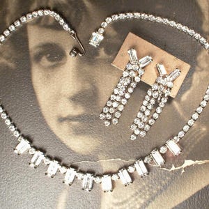 Vintage WEISS Art Deco Rhinestone Bridal Necklace/Earrings SET,Silver Gatsby 1950s Old Hollywood Glam Baguette Choker/Long Dangle Clip Gift