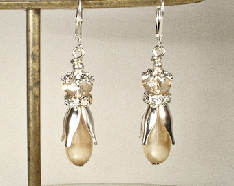 Champagne Pearl, Crystal & Rhinestone Bridal Earrings, Silver Drop Earrings, Nude Dangle Bridesmaid Earrings, Beige Taupe Burlap Wedding