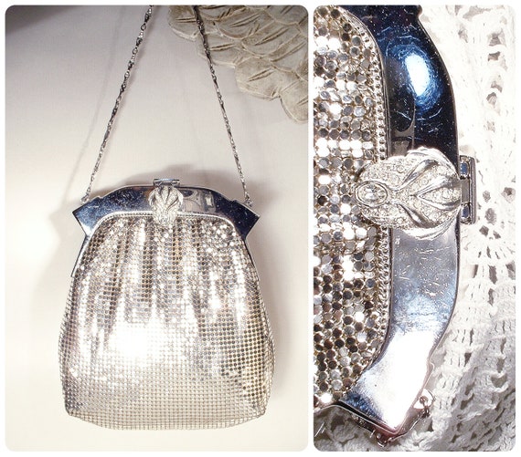 Vintage Whiting Davis Metal Mesh Evening Purse 1920s Flapper Handbag Excellent Condition Blue Jeweled Clasp