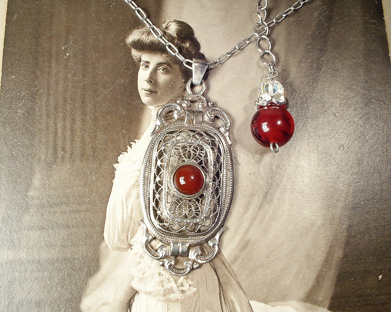 Vintage Red Carnelian Gemstone 800 