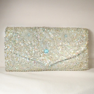 Bolso de mano azul claro polvoriento, bolso de novia plateado estilo art déco con microcuentas, bolso de boda vintage glamuroso Richere Aqua de los años 50, prístino
