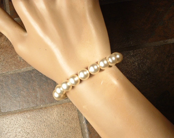 Vintage Ivory Glass Pearl & Emerald Rhinestone Br… - image 9