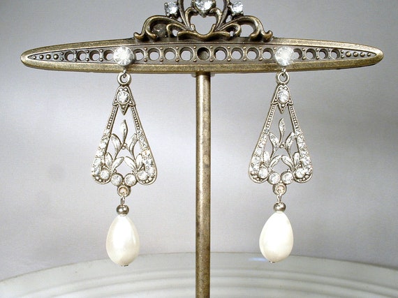 61 Best Pearl decorations ideas  gatsby theme, gatsby wedding