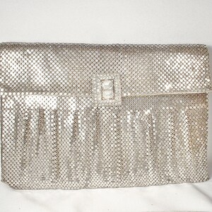 Pochette Whiting Davis in rete argentata, in condizioni perfette, con strass, stile Art Déco, glamour vecchia Hollywood, borsa da sera/matrimonio vintage, borsa a mano anni '40. immagine 3