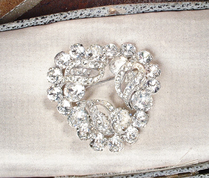 PRISTINE Vintage 1940s EISENBERG Brooch/Bridal Hair Comb,Layered Crystal Rhinestone Bridal Wedding Dress Sash Pin/Headpiece Hairpiece Signed image 5