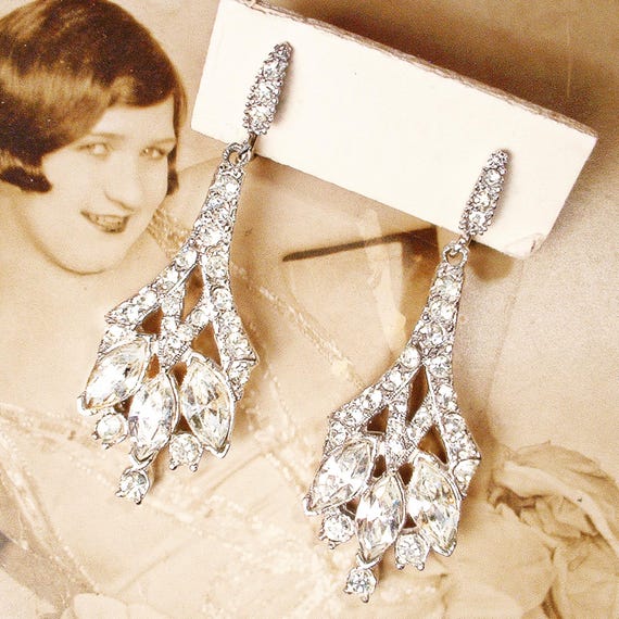 VTG Teardrop RHINESTONE Silver Tone ART DECO Screw Back Elegant Retro Earrings