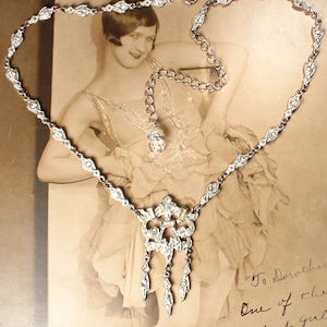 ANTiQue 1920er Jahre Strass Art Deco Halskette Silber Französische Paste Vintage 1930er Hochzeit Anhänger Quaste Gatsby Braut Flapper Schmuck Downton