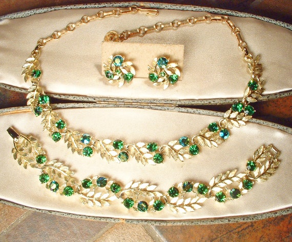 PRiSTiNe Vintage Emerald Rhinestone Necklace/Brac… - image 3