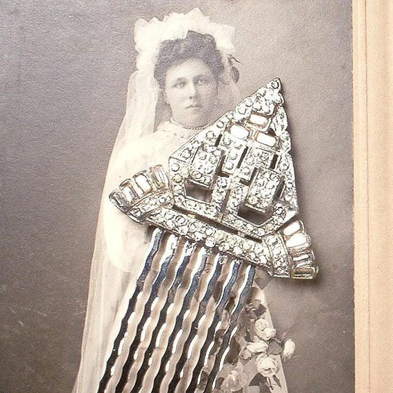 Antique 1920s Art Deco Bridal Hair Comb, Rhinestone Vintage  display picture 1