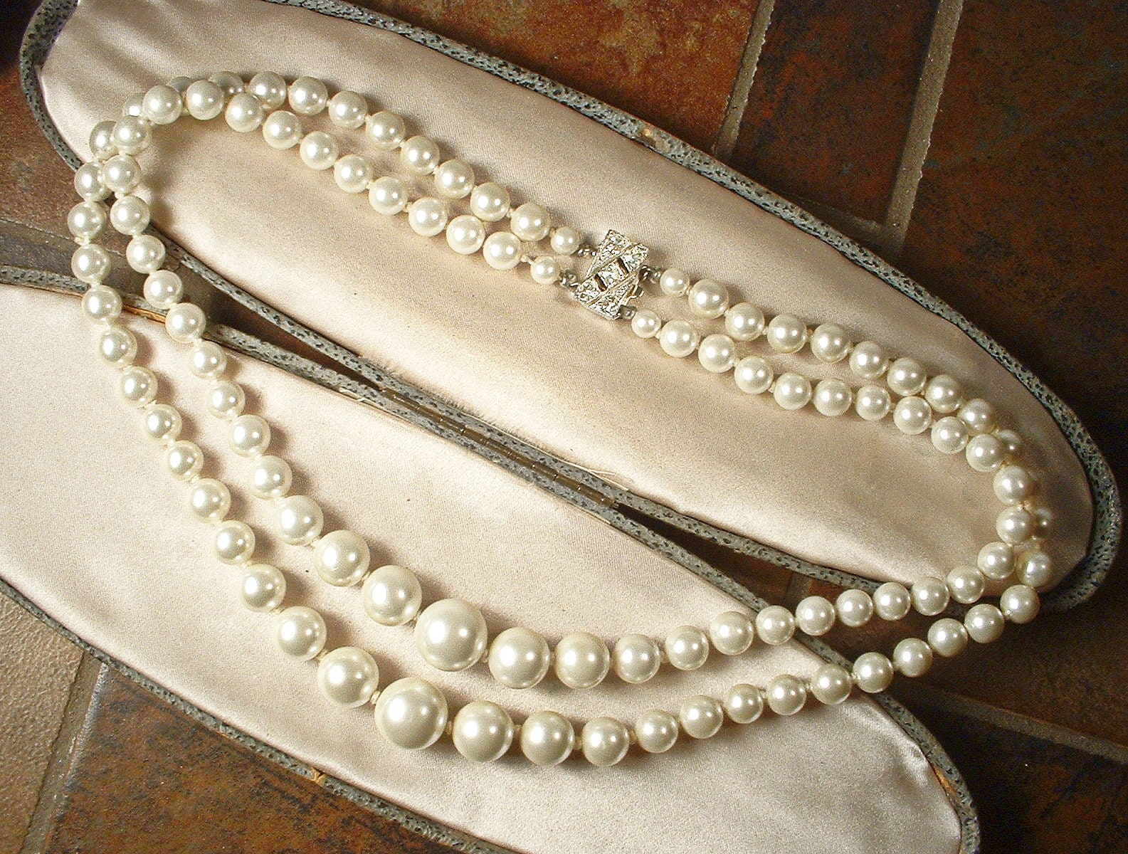 Vintage Chanel Double Strand Pearl and Bow Station Necklace, 2006