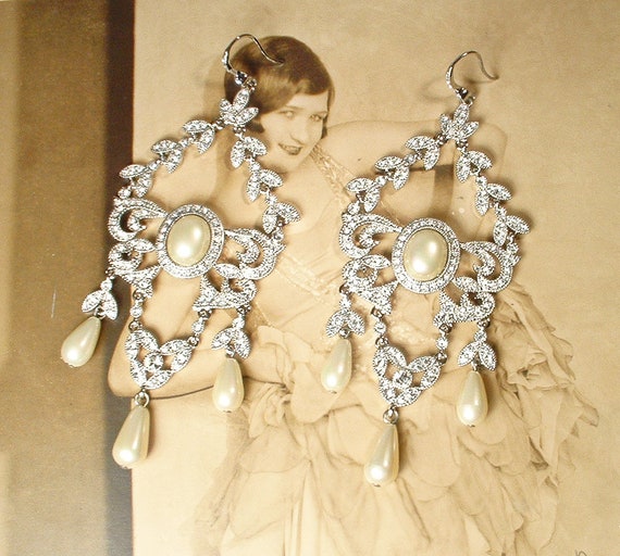 Shop 1920s Jewelry - Pearl Rhinestone Necklace Set, BABEYOND