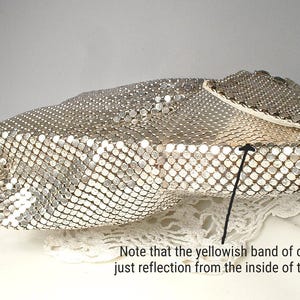 Pochette Whiting Davis in rete argentata, in condizioni perfette, con strass, stile Art Déco, glamour vecchia Hollywood, borsa da sera/matrimonio vintage, borsa a mano anni '40. immagine 9